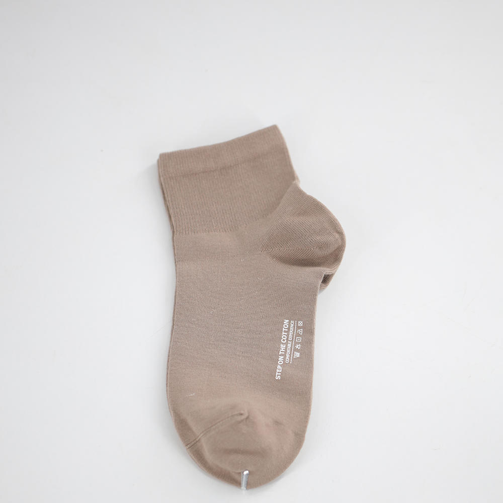 Calcetines casuales de tubo medio de algodón puro para hombre
