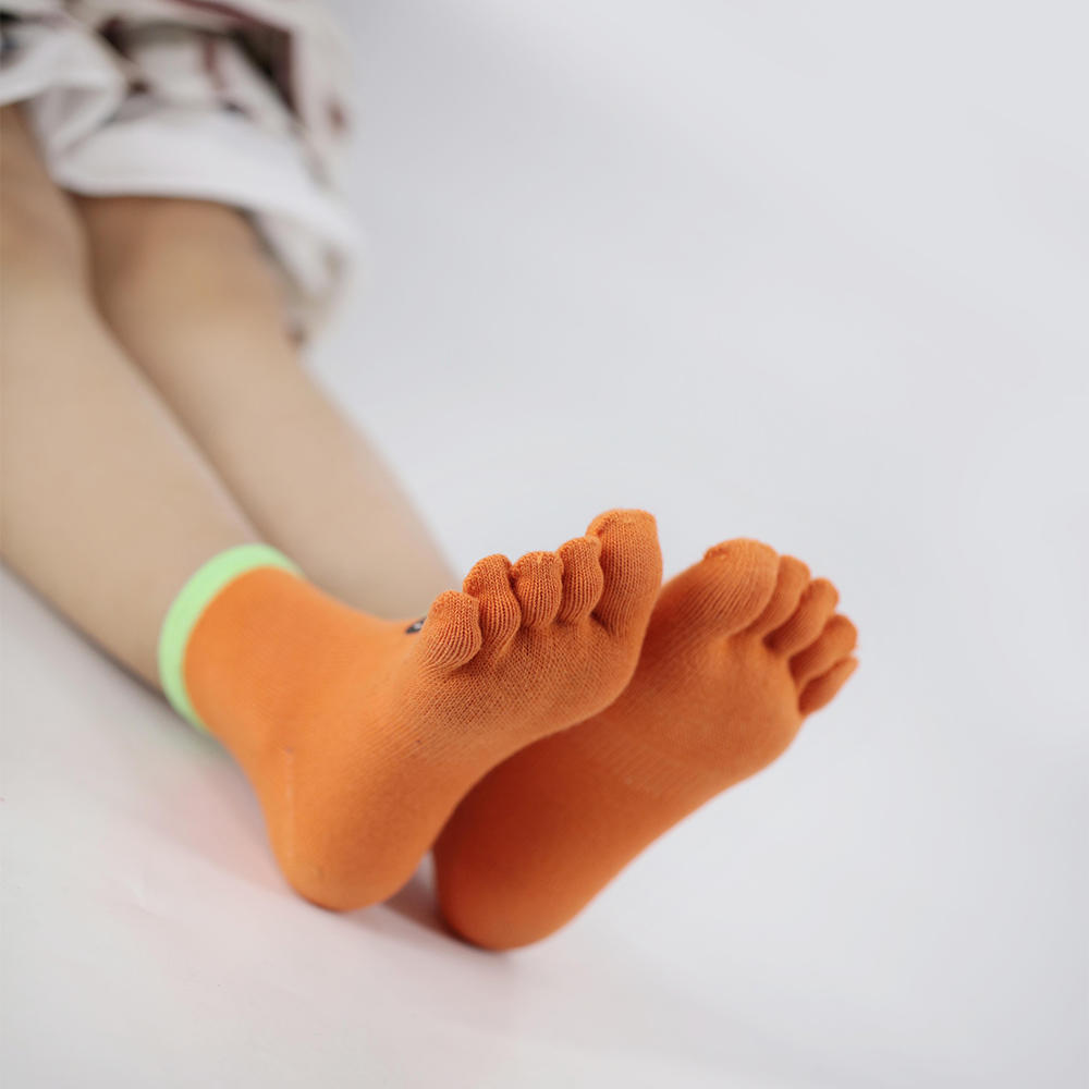 Calcetines cortos de cinco dedos para niños con impresión offset